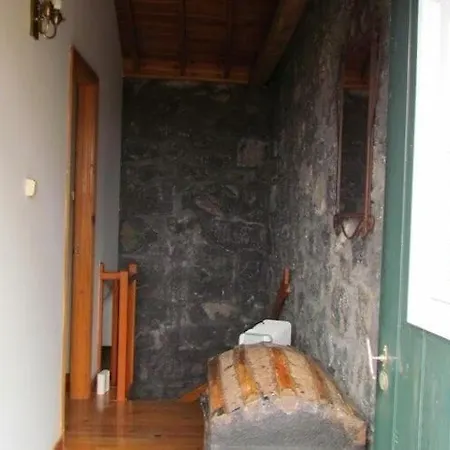 Home, Prainha De Baixo, Pico, Azores * Prainha (Sao Roque do Pico)